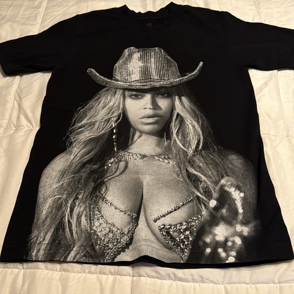 Official Beyoncé Renaissance World Tour T-Shirt Size Small - Picture 10 of 16